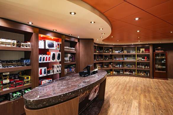 MSC Cruises MSC Poesia Duty Free 1 ©MSC Rights - Ivan Sarfatti.jpg